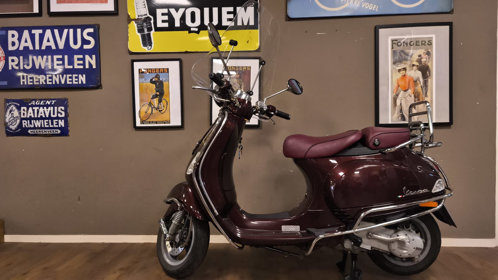 Vespa LXV